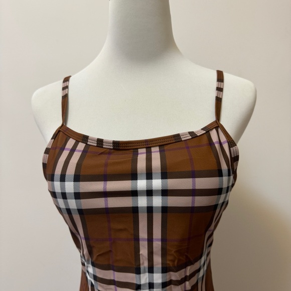 🏝️Burberry One piece swimsuit🩱 - Picture 3 of 8